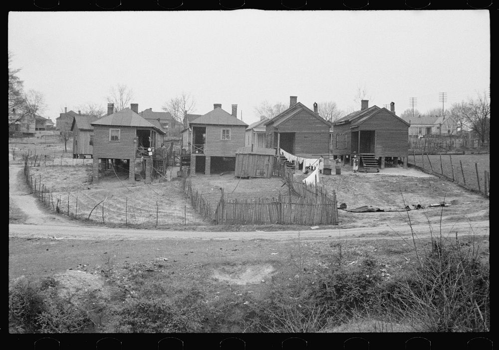  houses, Winston-Salem, North Carolina. Sourced from the Library of Congress.