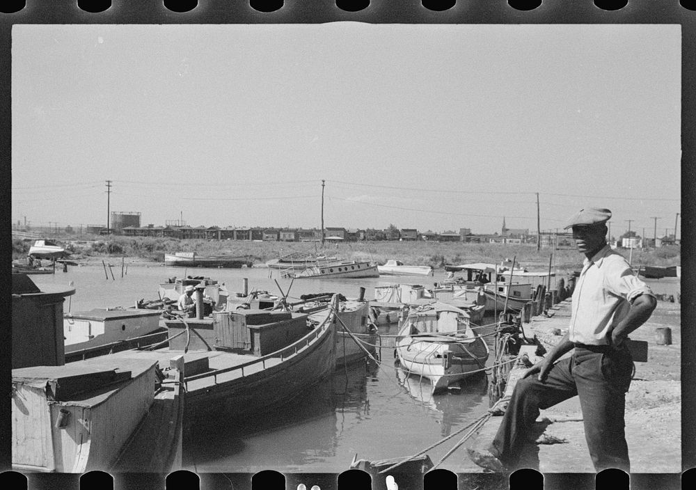 Fishing boats in the harbor, Newport News, Virginia. Sourced from the Library of Congress.