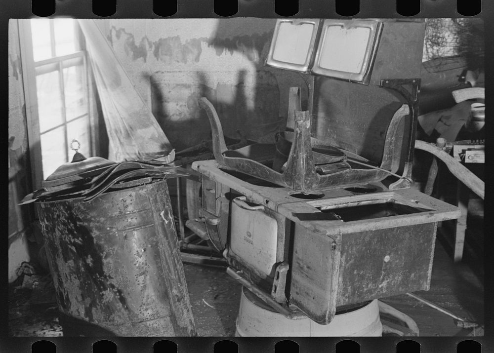 [Untitled photo, possibly related to: Interior of a farmhouse near Ridgeley, Tennessee, after the 1937 flood waters had…