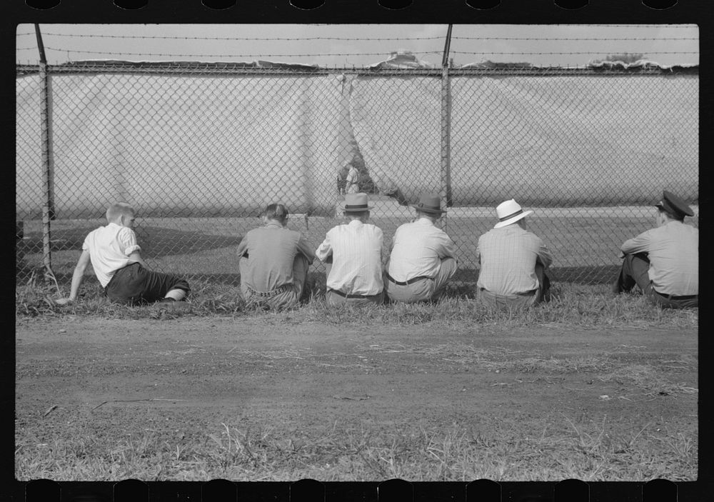 Watching ballgame. Vincennes, Indiana. Sourced from the Library of Congress.