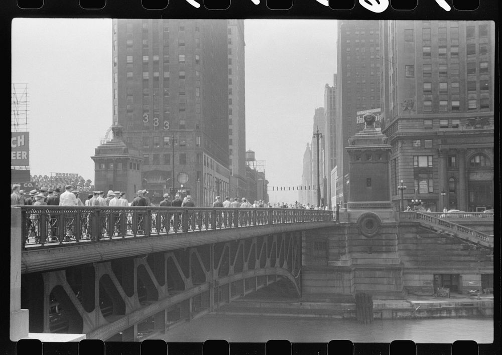 [Untitled photo, possibly related to: Drawbridge, Chicago, Illinois]. Sourced from the Library of Congress.