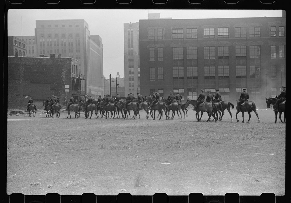 [Untitled photo, possibly related to: Chicago mounted police, Chicago, Illinois]. Sourced from the Library of Congress.