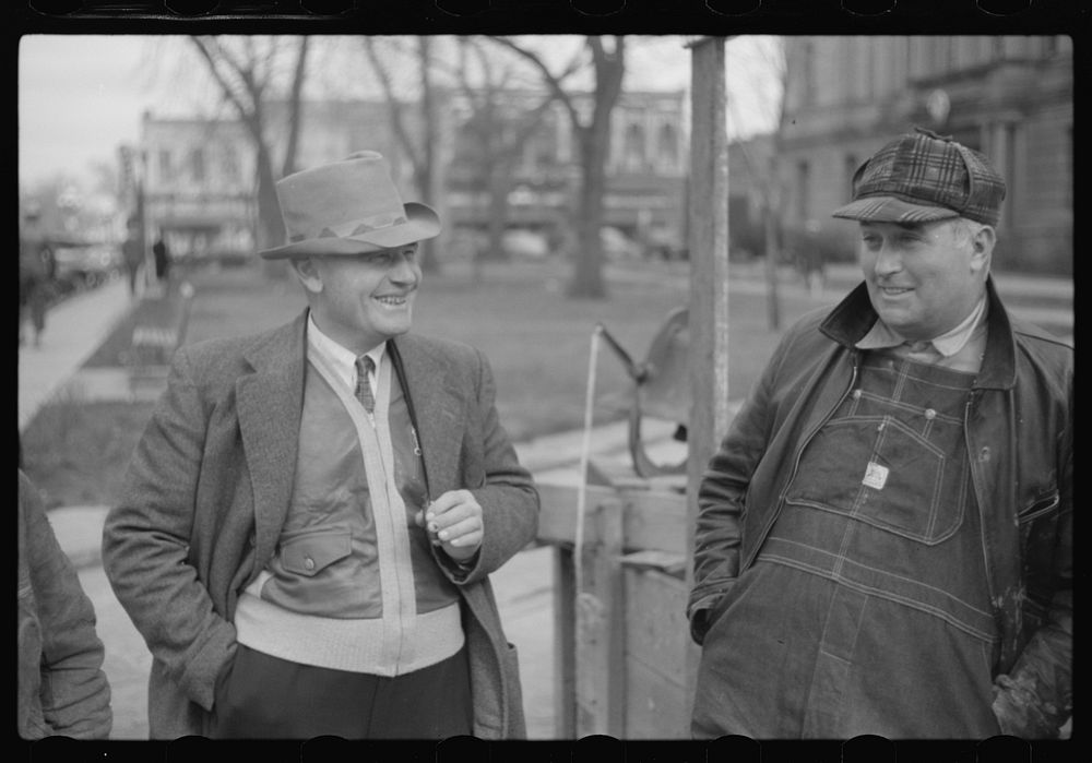 [Untitled photo, possibly related to: At the American Legion booth for collecting scrap paper. Chillicothe, Missouri].…