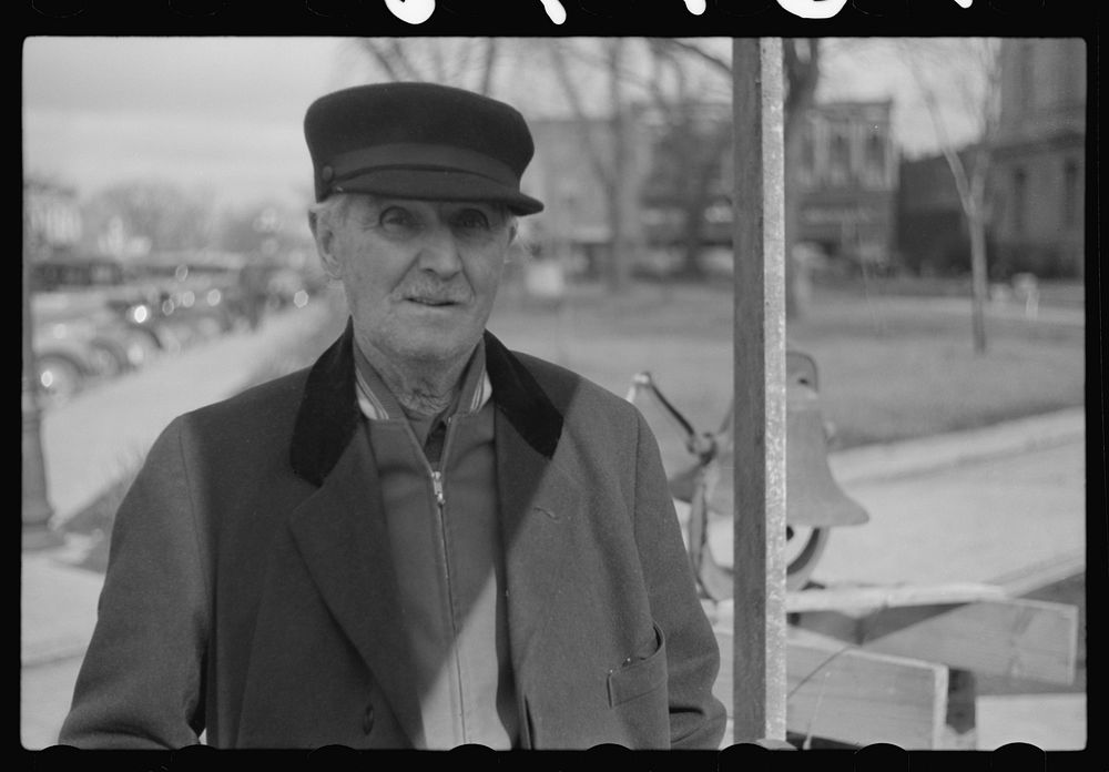 [Untitled photo, possibly related to: At the American Legion booth for collecting scrap paper. Chillicothe, Missouri].…