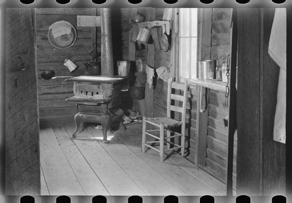 [Untitled photo, possibly related to: Kitchen in house of Floyd Burroughs, sharecropper, near Moundville, Hale County…