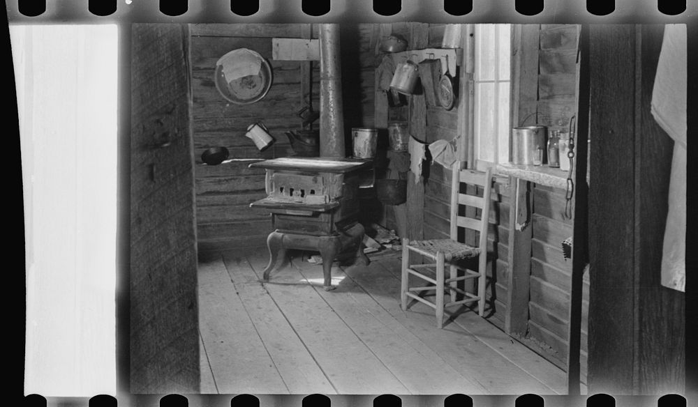 [Untitled photo, possibly related to: Kitchen in house of Floyd Burroughs, sharecropper, near Moundville, Hale County…