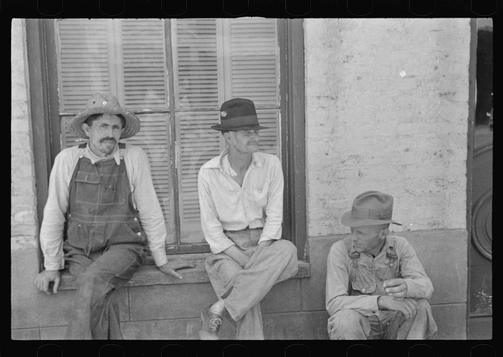 [Untitled photo, possibly related to: Frank Tengle, Bud Fields, and Floyd Burroughs, cotton sharecroppers, Hale County…