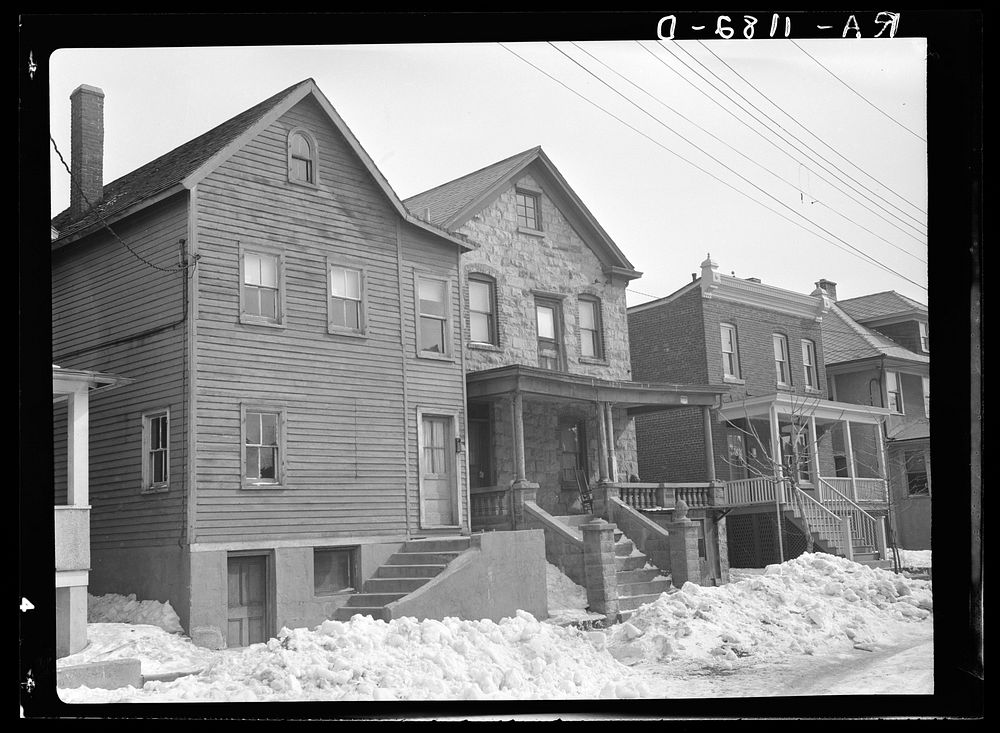 Houses closely constructed in Bound Brook, New Jersey. Sourced from the Library of Congress.