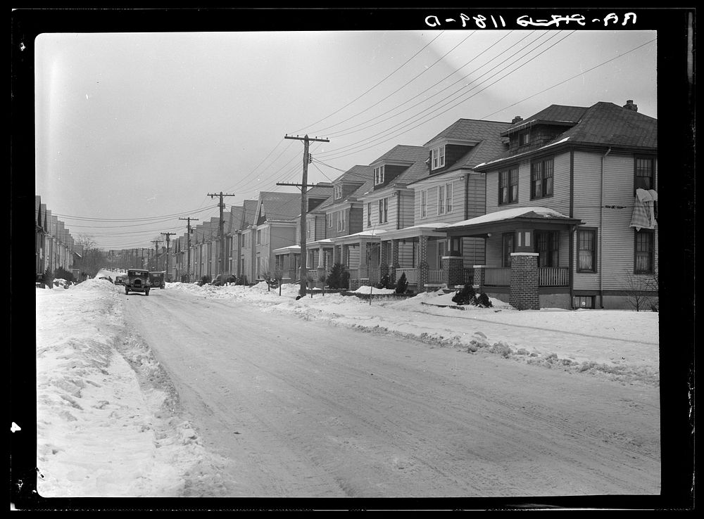 Series of houses. Bound Brook, New Jersey. Sourced from the Library of Congress.