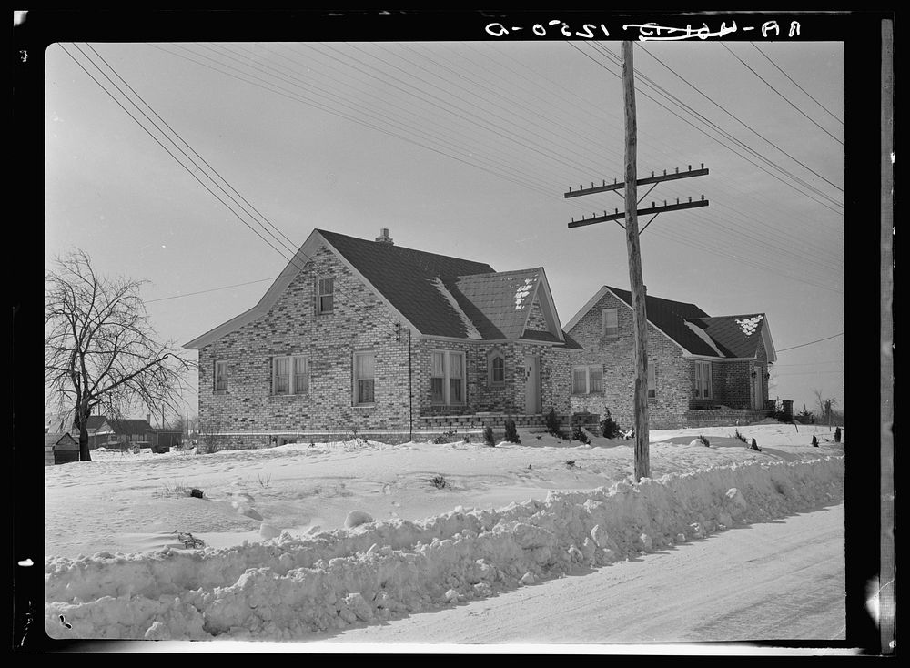 Shabby brick houses typical of Franklin Township near Bound Brook, New Jersey. Sourced from the Library of Congress.