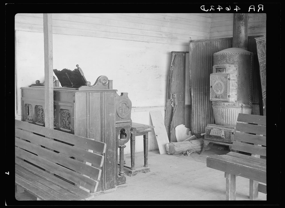 Interior of school house in submarginal area. Oneida County, Idaho. Sourced from the Library of Congress.
