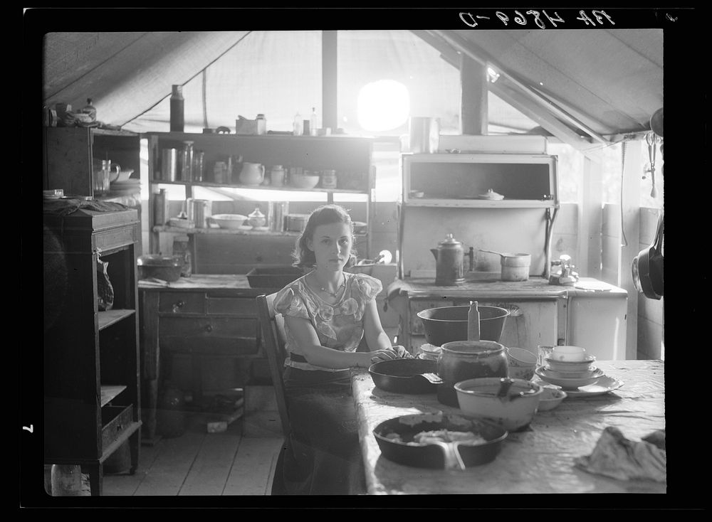Interior of fruit worker's tent. Yakima, Washington. Sourced from the Library of Congress.