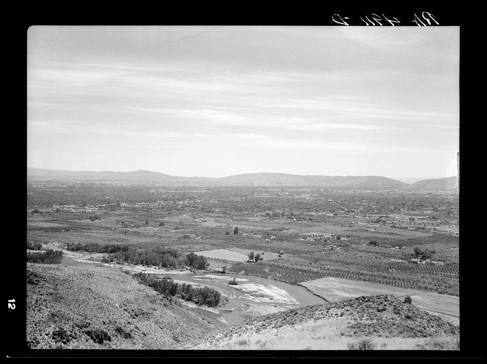 View of Yakima Valley, Washington. Sourced from the Library of Congress.