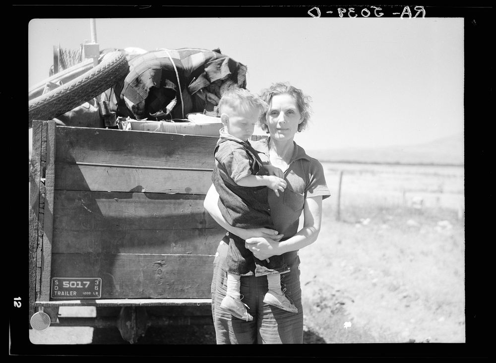 Drought refugees from South Dakota. Montana. Sourced from the Library of Congress.