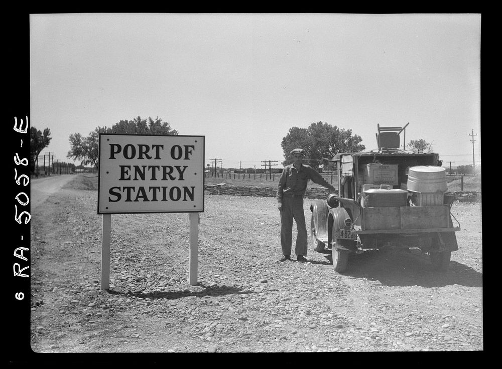 North Dakota farmer moving west. Miles City, Montana. Sourced from the Library of Congress.