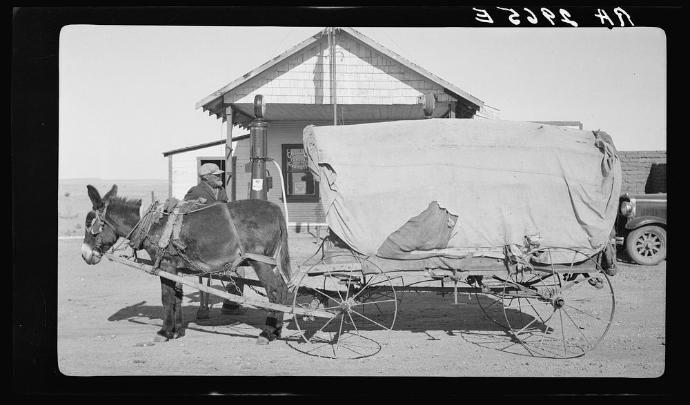 Post office on land use project at Las Cruces, New Mexico. Sourced from the Library of Congress.