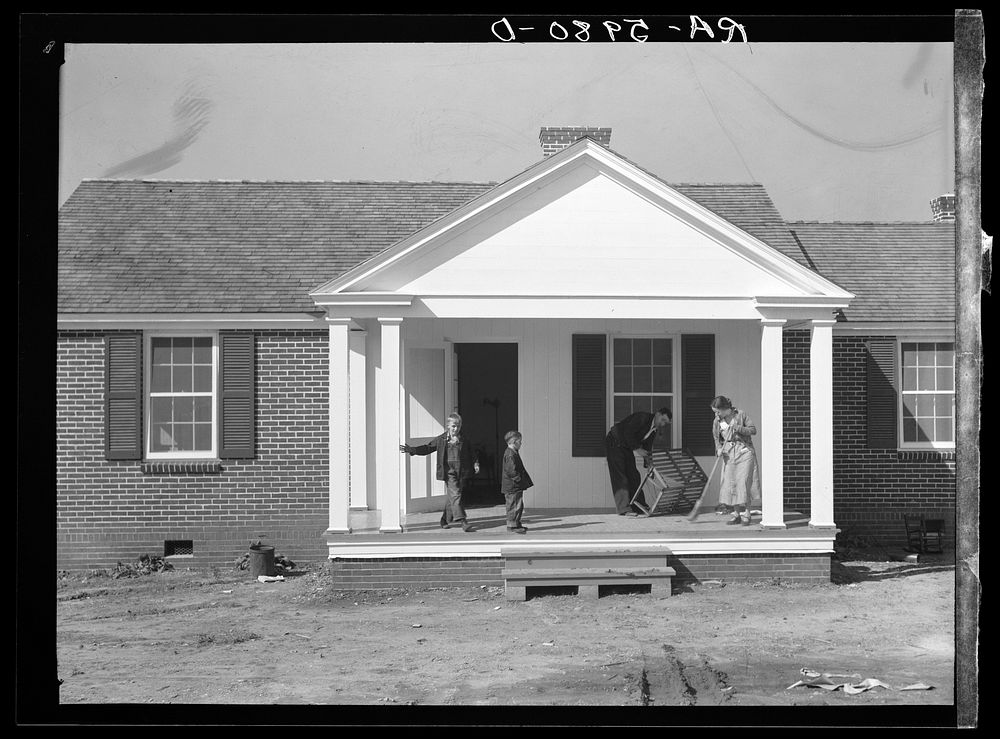 The new house now occupied by the Cherser family at Greenwood Homesteads, Alabama. Sourced from the Library of Congress.