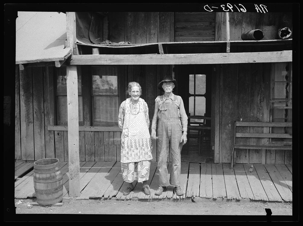 William Stamper and wife who have lived in the Ozarks for fifty years. Missouri. Sourced from the Library of Congress.