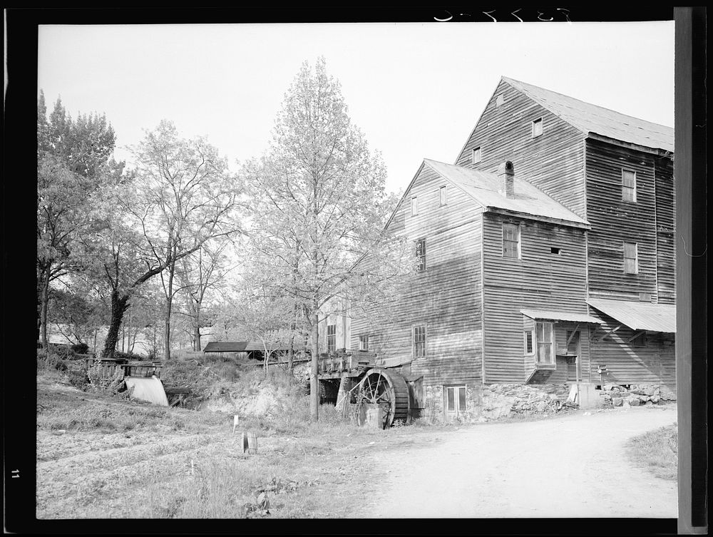 Old mill in Virgina Piedmont. Sourced from the Library of Congress.