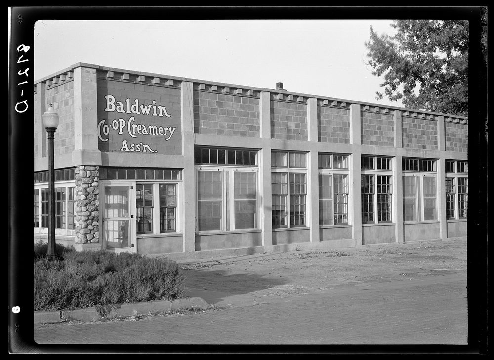 Co-op creamery. Baldwin City, Kansas. Sourced from the Library of Congress.