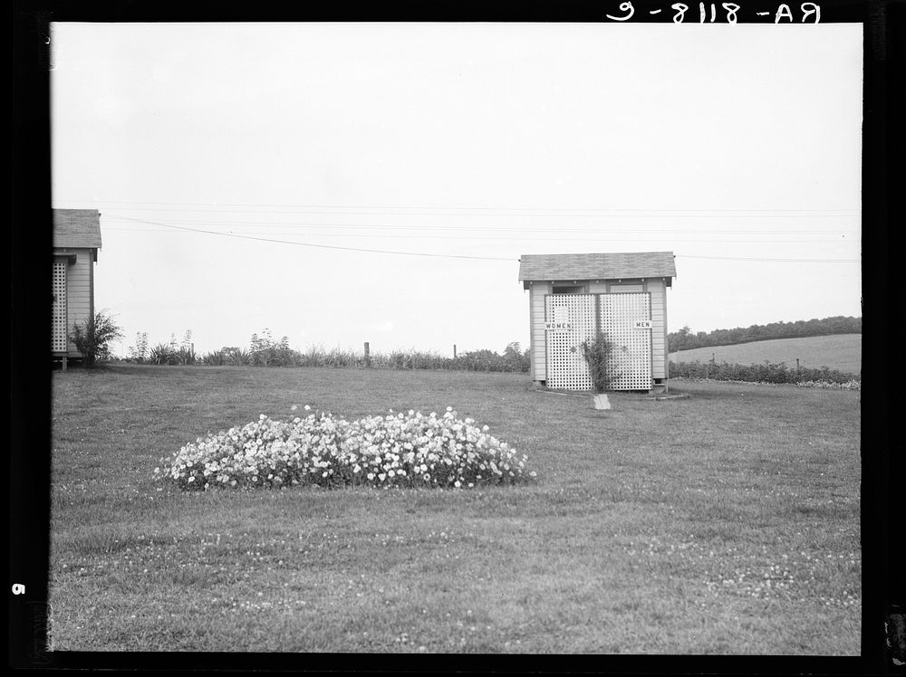 Tourist camp privy. Georgia. Sourced from the Library of Congress.