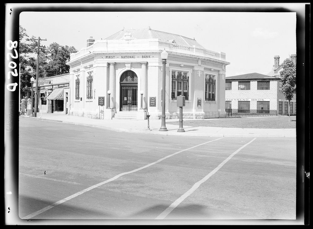[Untitled photo, possibly related to: Bank. Dover, Delaware]. Sourced from the Library of Congress.