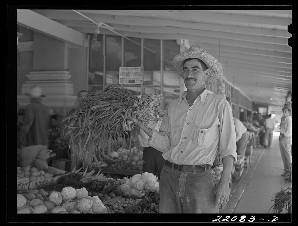 Brownsville, Texas. Mexican market. Sourced from the Library of Congress.