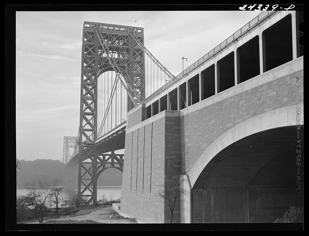George Washington Bridge from New York City side. Sourced from the Library of Congress.