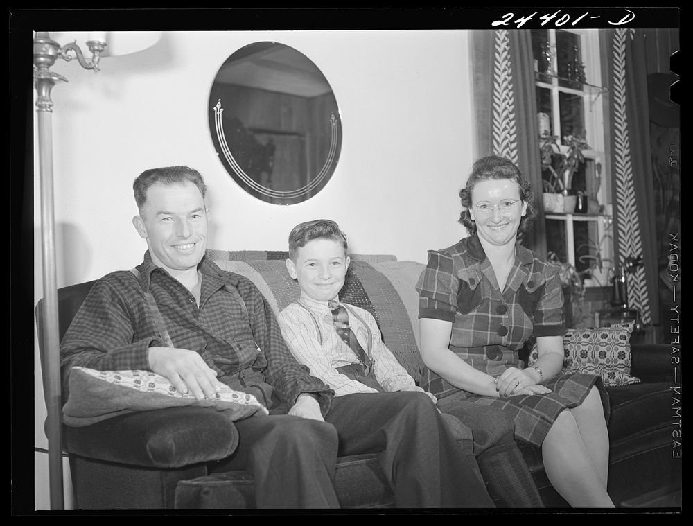 [Untitled photo, possibly related to: The Hardeman family at home late Saturday afternoon. Mr. Hardeman has returned from…