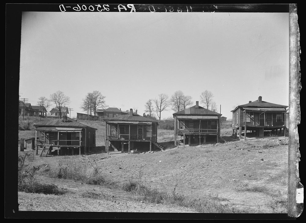 Miners' houses. Birmingham, Alabama. Sourced from the Library of Congress.