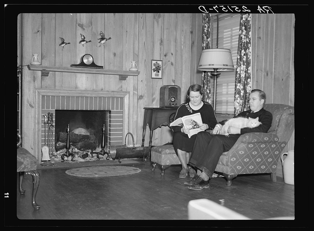 J. A. Britain and wife in their new home at Bankhead Farms, Alabama. Sourced from the Library of Congress.