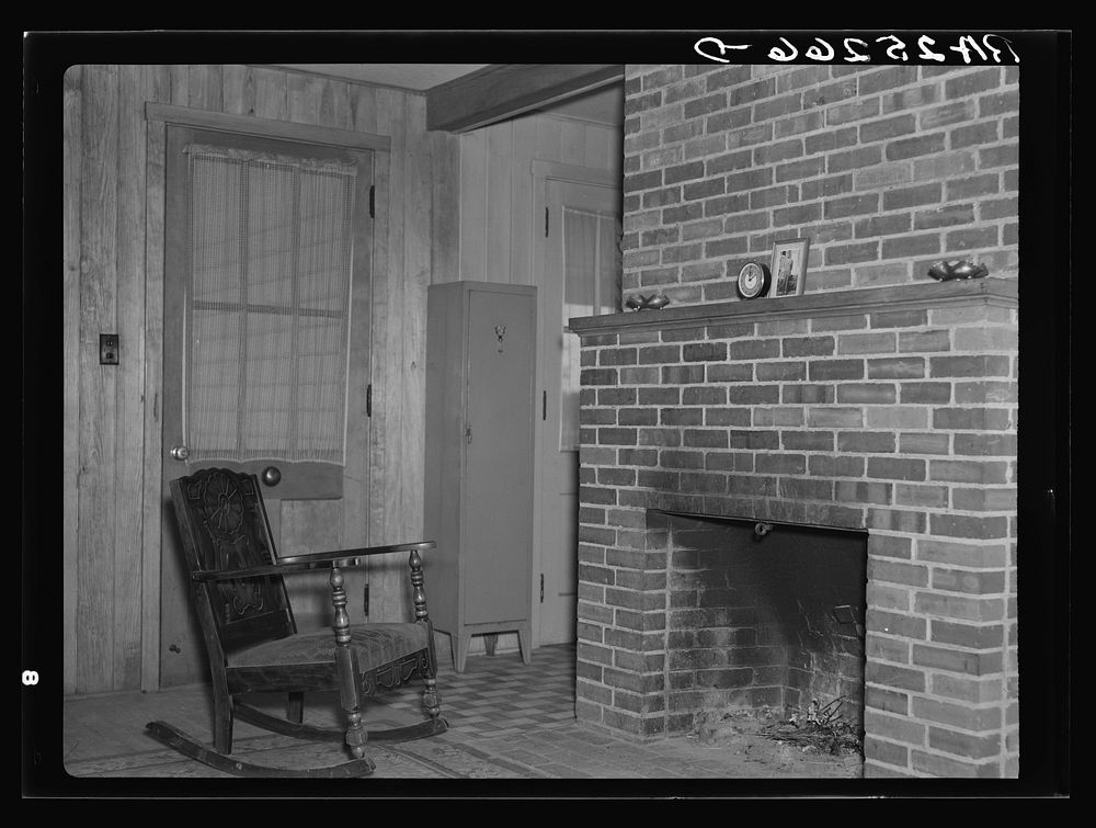 Living room in a Penderlea Homestead, North Carolina. Sourced from the Library of Congress.
