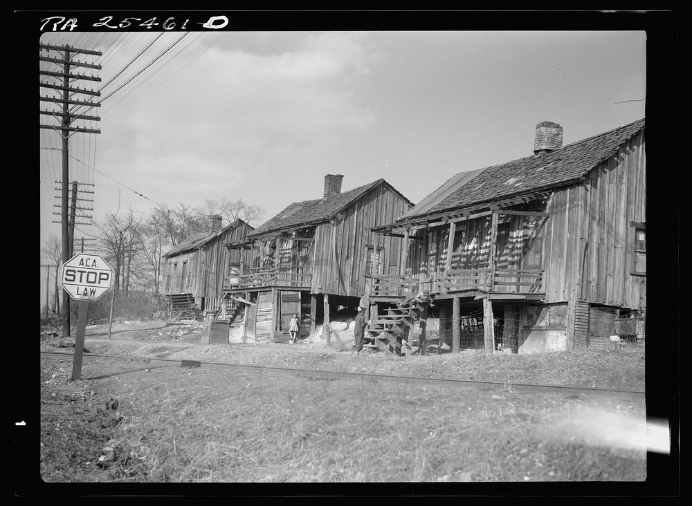 Coal miners' housing. Birmingham, Alabama. Sourced from the Library of Congress.