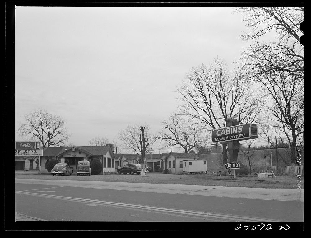 Roadside cabins and trailer park. Texas. Sourced from the Library of Congress.