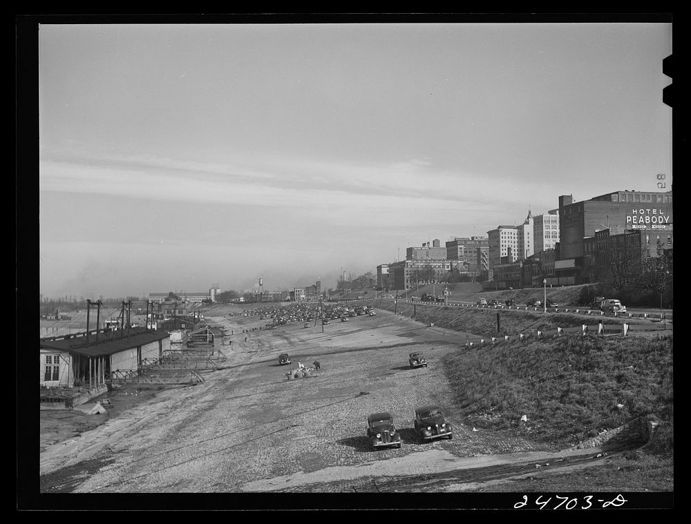 Memphis, Tennessee. Mississippi River levee. Sourced from the Library of Congress.