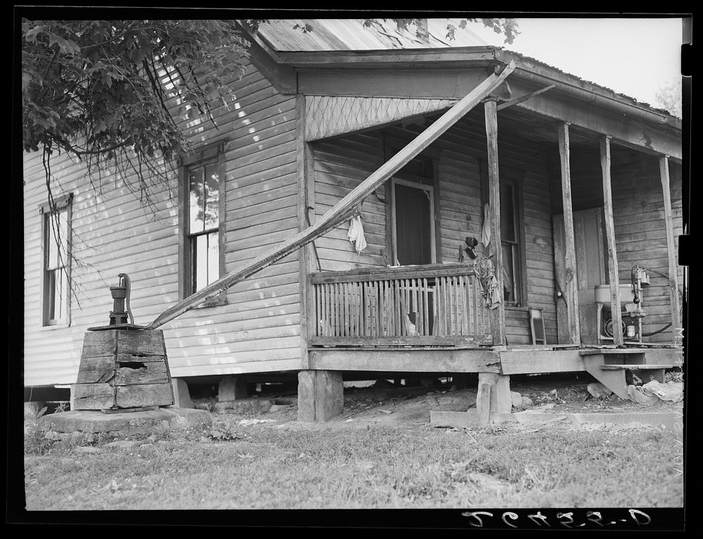 Former home of family now living on Wabash Farms project. Sourced from the Library of Congress.