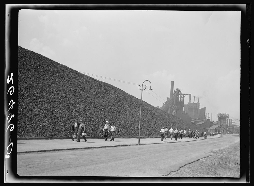 Change of shift at the steel plant. Aliquippa, Pennsylvania. Sourced from the Library of Congress.