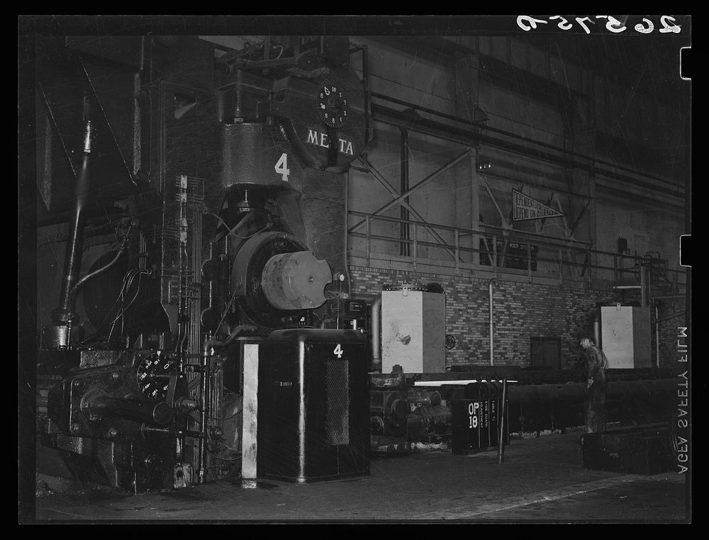 Following a strip through the rolling mill. Pittsburgh, Pennsylvania. Sourced from the Library of Congress.