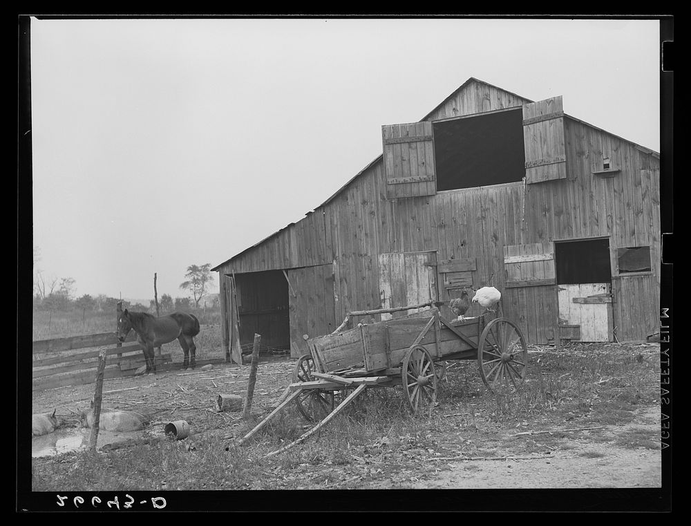 Barn on tenant farm. Camden County, New Jersey. Sourced from the Library of Congress.
