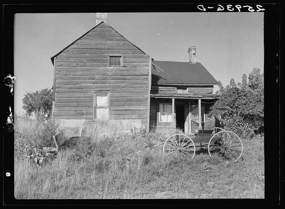 Abandoned farmhouse on submarginal land. Albany County, New York. Sourced from the Library of Congress.