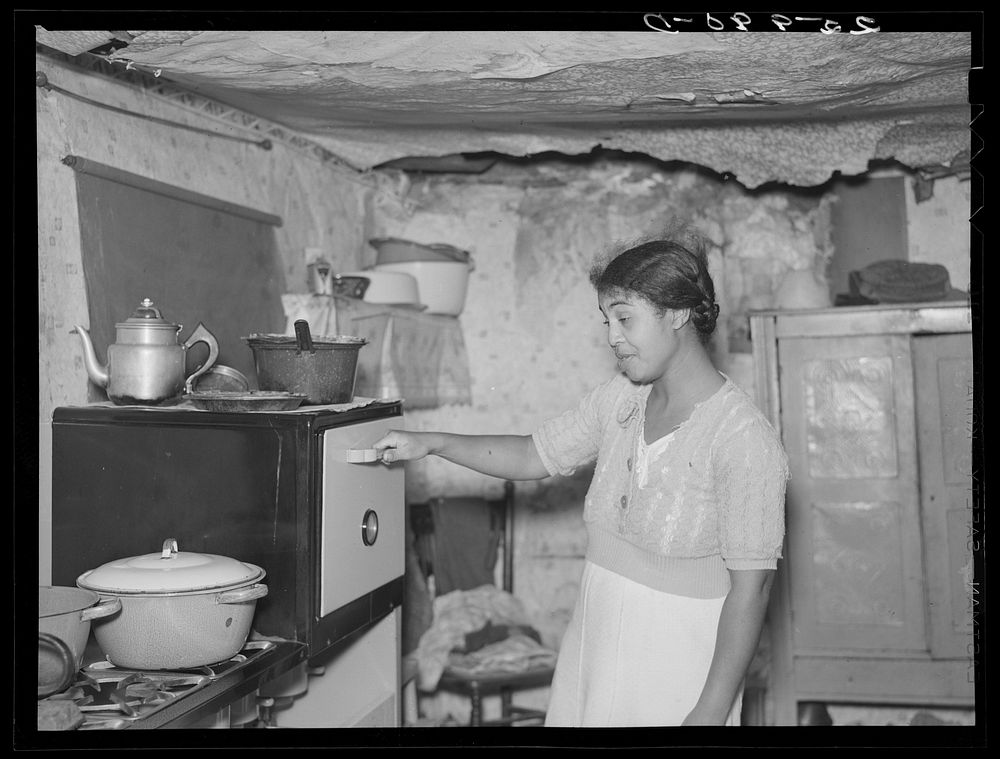 Kitchen in house formerly occupied by Newport News Homesteaders. Virginia. Sourced from the Library of Congress.
