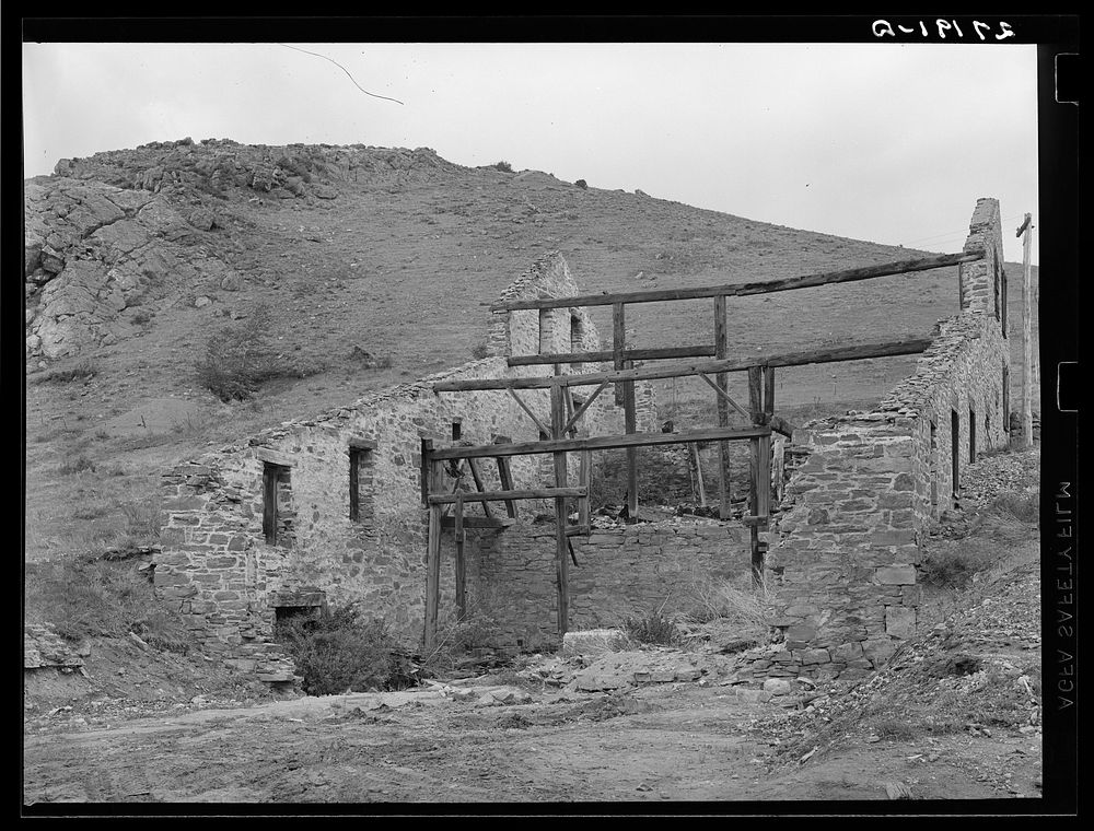 Ruins of gold ore mill. Pony, Montana. Sourced from the Library of Congress.