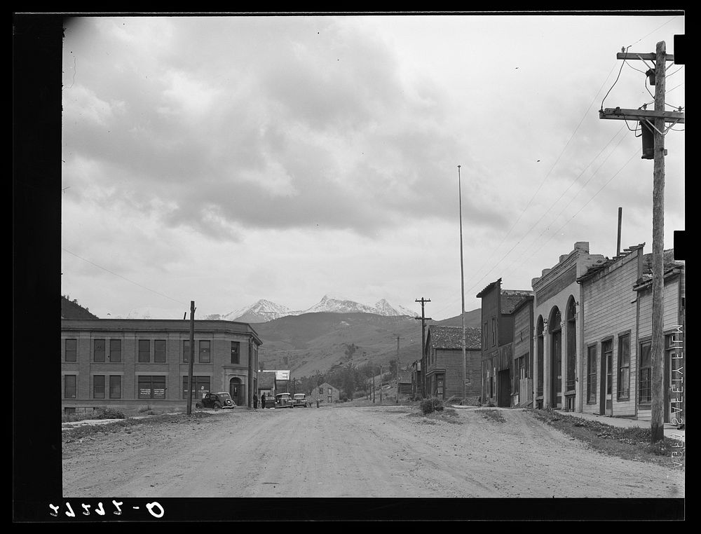 [Untitled photo, possibly related to: Ghost mining town. Pony, Montana]. Sourced from the Library of Congress.