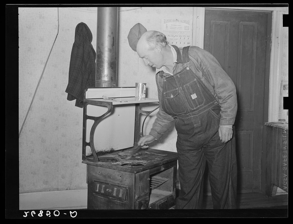 Unemployed coal miner. Bush, Illinois. Sourced from the Library of Congress.