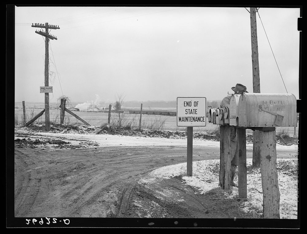 Highway. Franklin County, Illinois. Sourced from the Library of Congress.