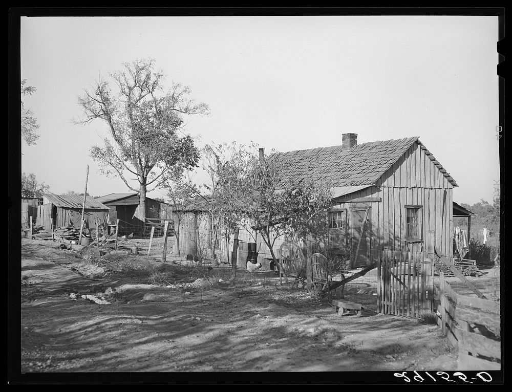 Tiff miner's home at paw-paw patch. Washington County, Missouri. Sourced from the Library of Congress.