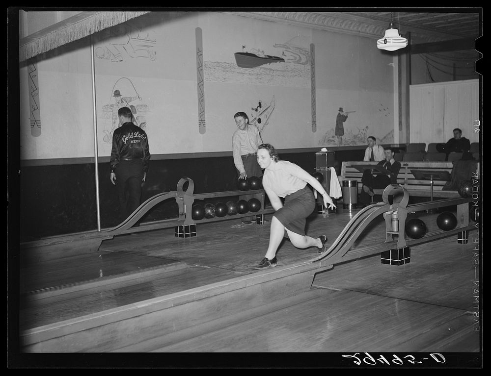 Bowling alley. Clinton, Indiana. Sourced from the Library of Congress.