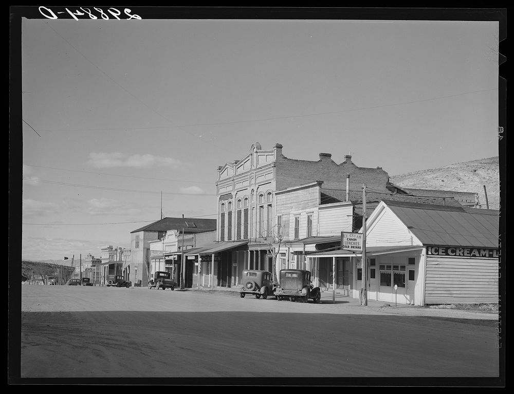 Main street. Eureka, Nevada. Sourced from the Library of Congress.