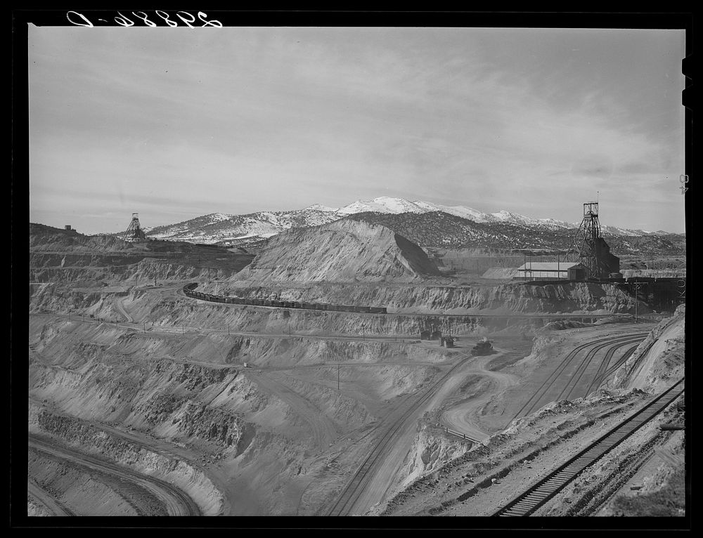 [Untitled photo, possibly related to: Copper pit. Ruth, Nevada]. Sourced from the Library of Congress.