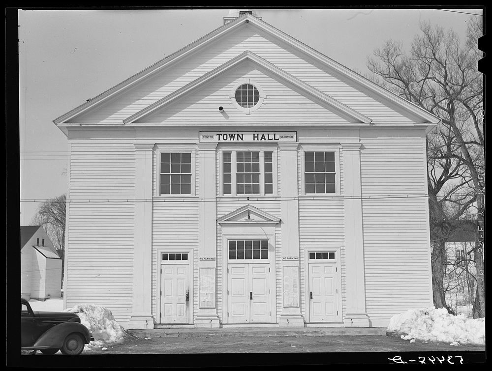 Town hall in Center Sandwich, New Hampshire. Sourced from the Library of Congress.
